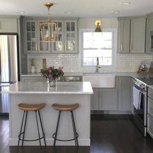  Top Kitchen Colors for Creating the Illusion of a Larger Space